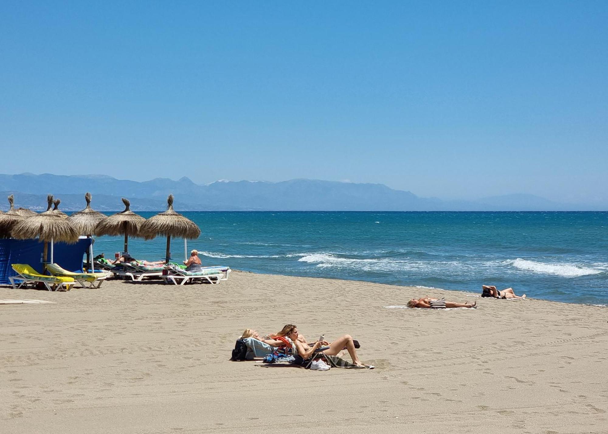 Tinoko Apartament In La Carihuela Beach Torremolinos Eksteriør bilde