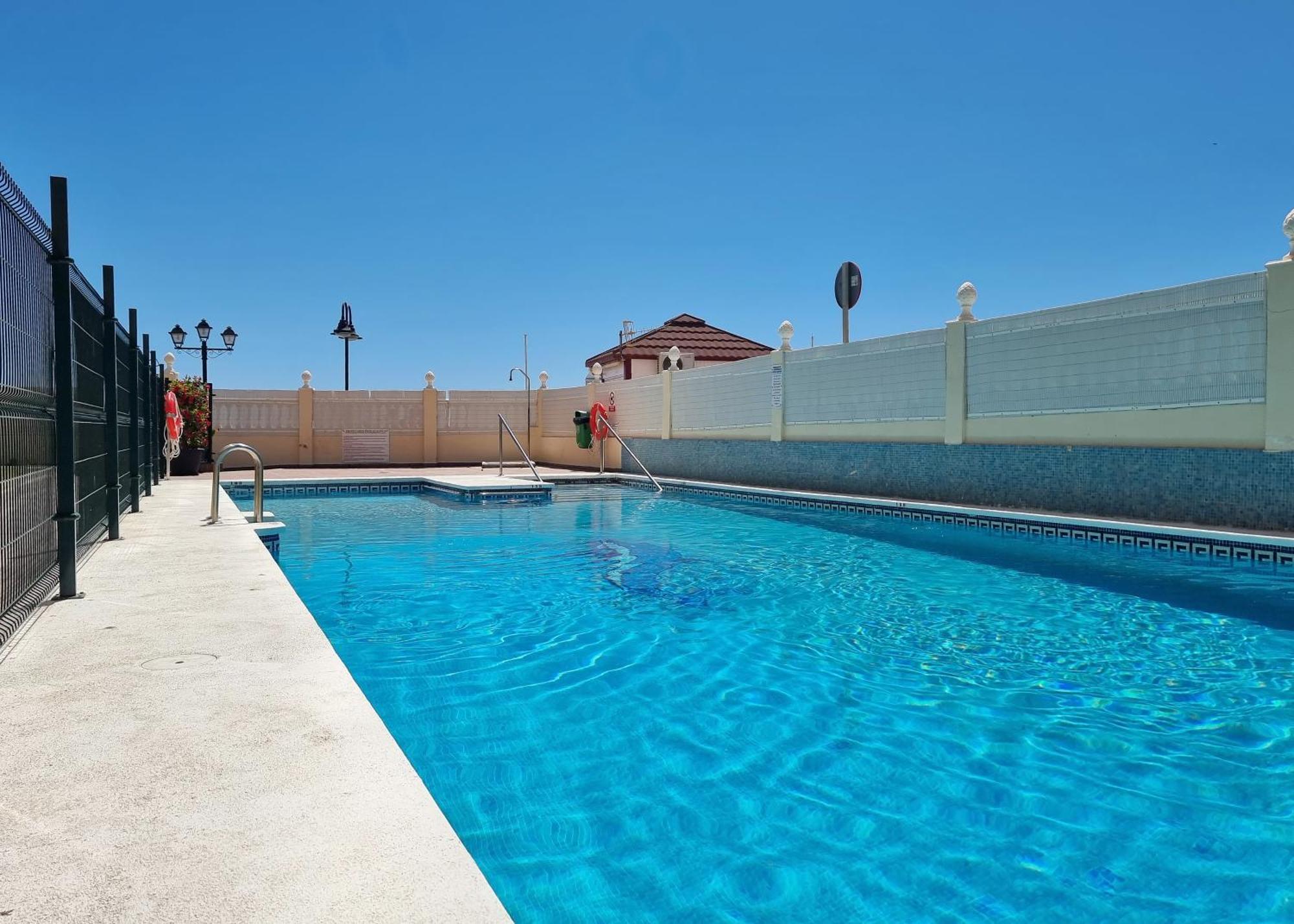 Tinoko Apartament In La Carihuela Beach Torremolinos Eksteriør bilde
