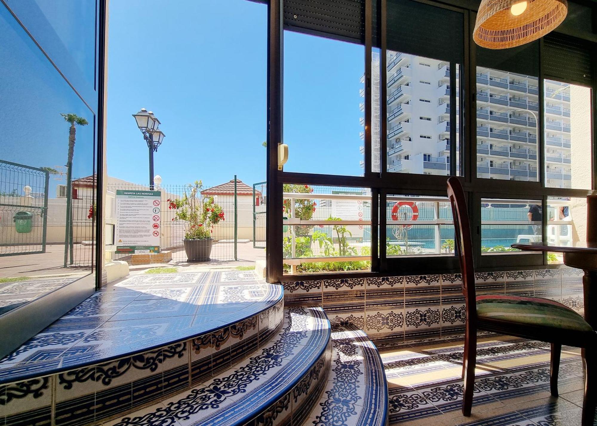 Tinoko Apartament In La Carihuela Beach Torremolinos Eksteriør bilde